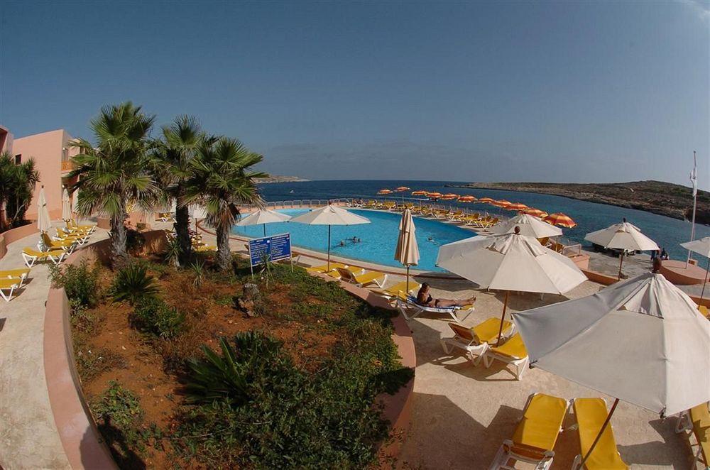 Comino Hotel Экстерьер фото