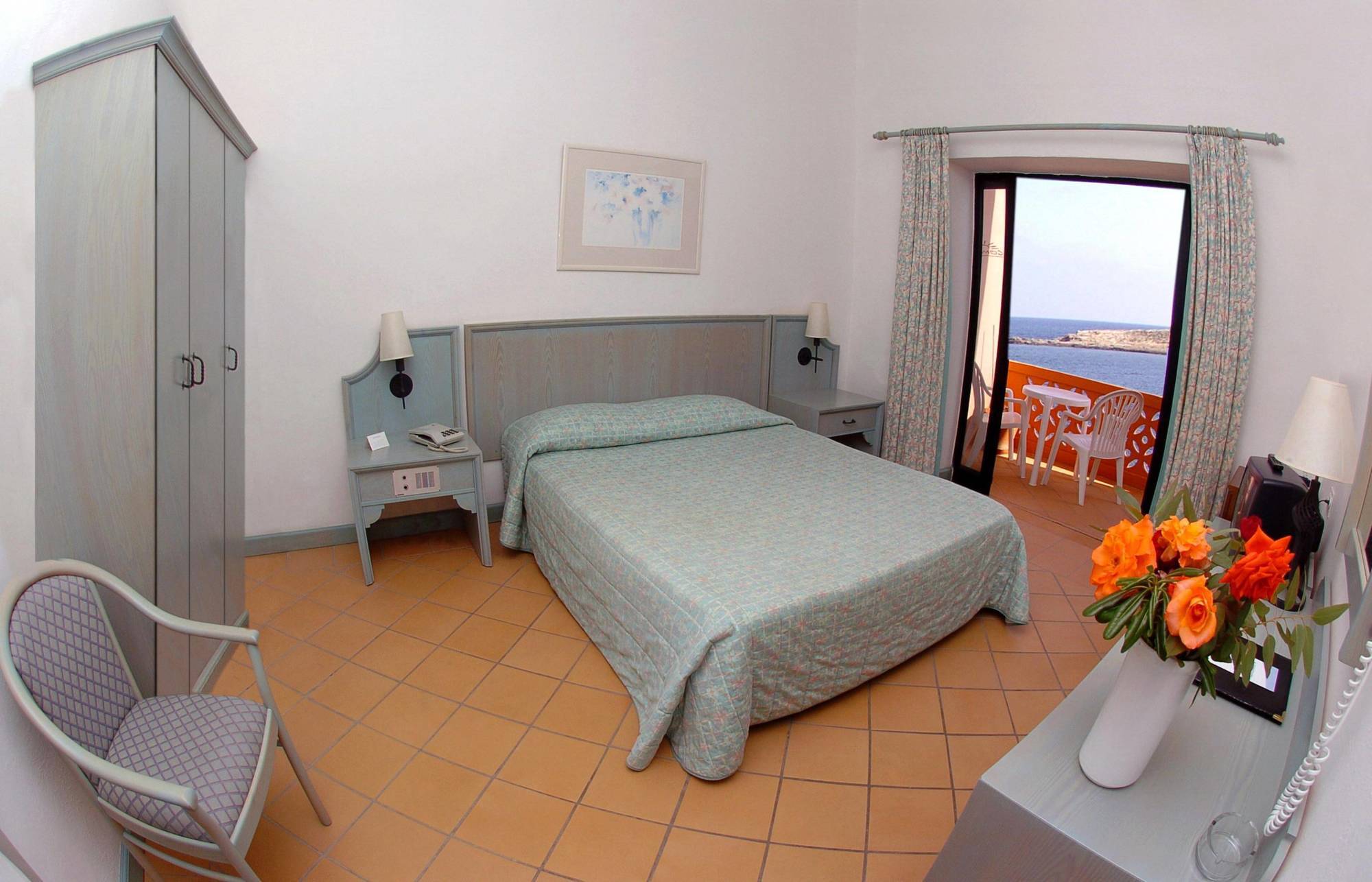 Comino Hotel Экстерьер фото