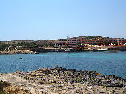 Comino Hotel Экстерьер фото
